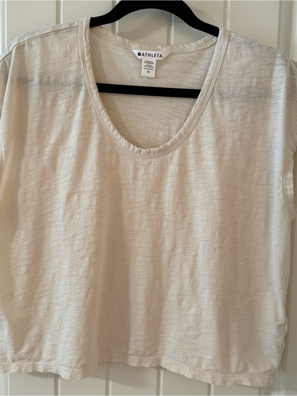Athleta Women's Cream Scoop Neck Short Sleeve Tee
